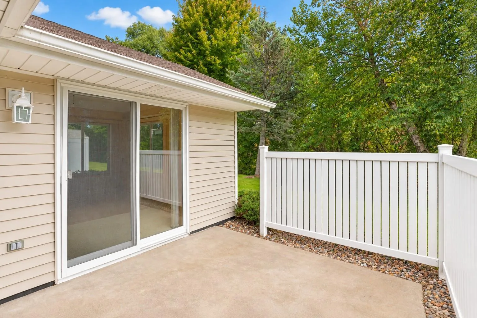 Photo 16 of 3253 Riverwood Drive