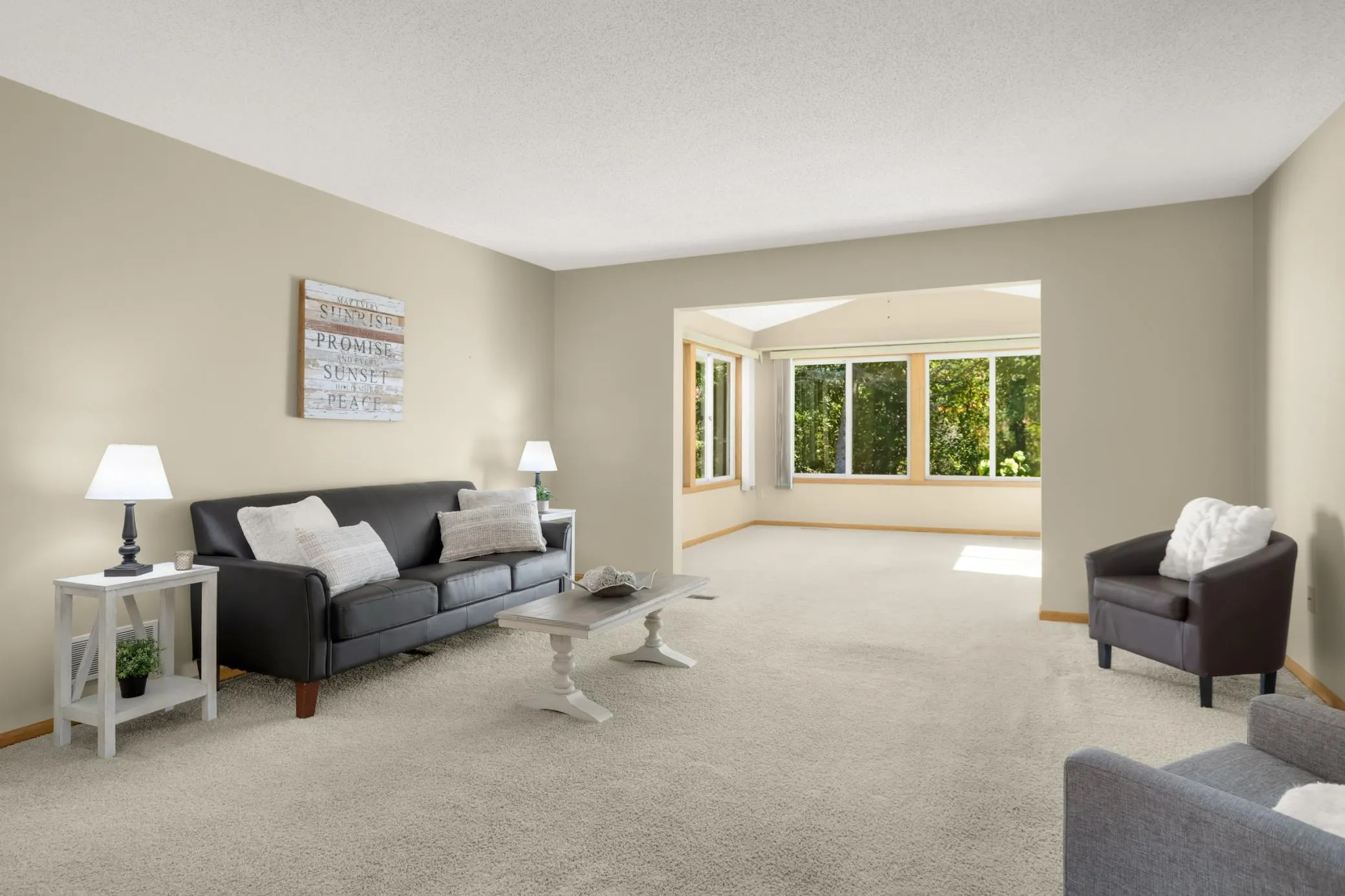 Photo 4 of 3253 Riverwood Drive