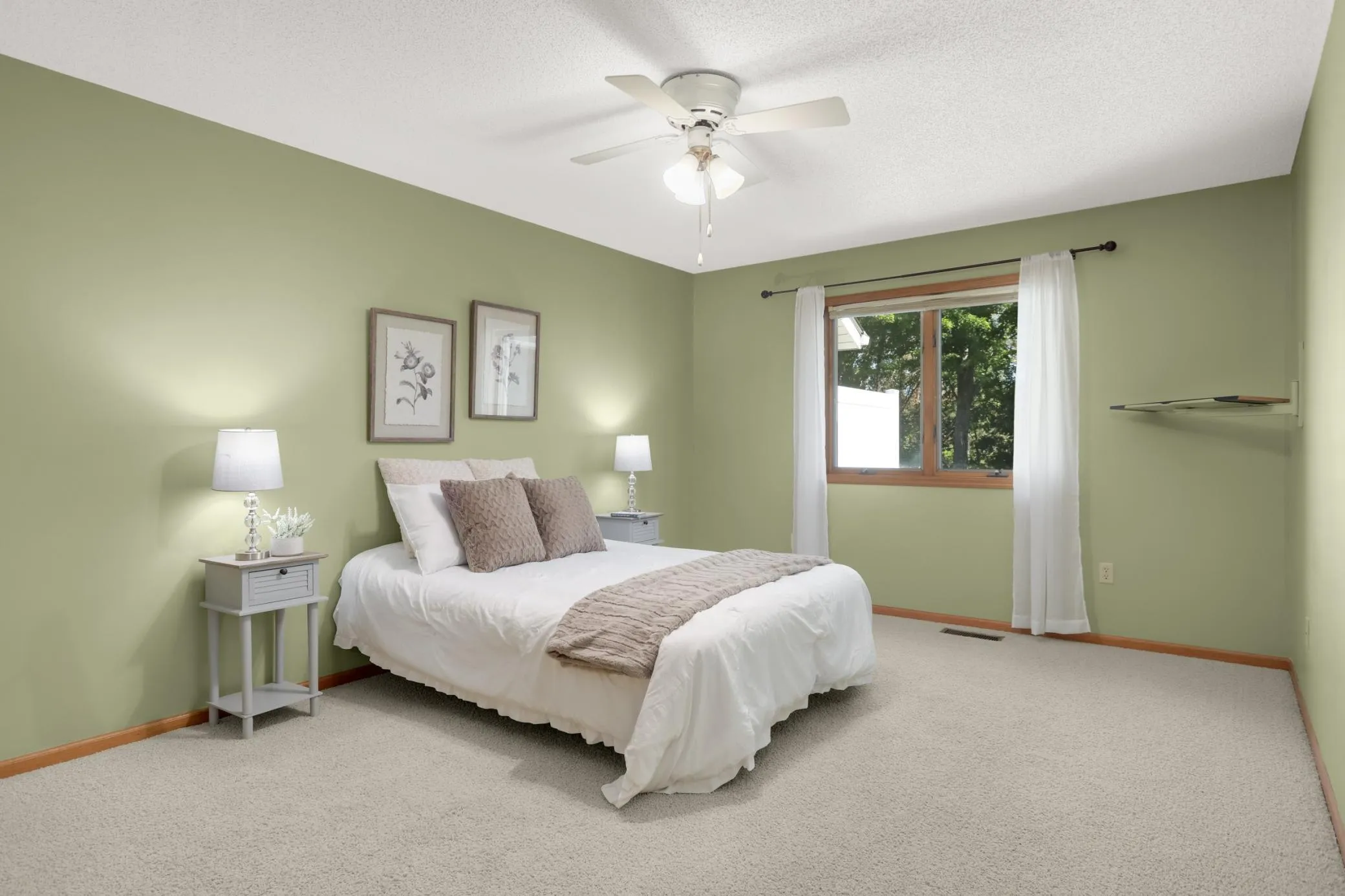 Photo 5 of 3253 Riverwood Drive
