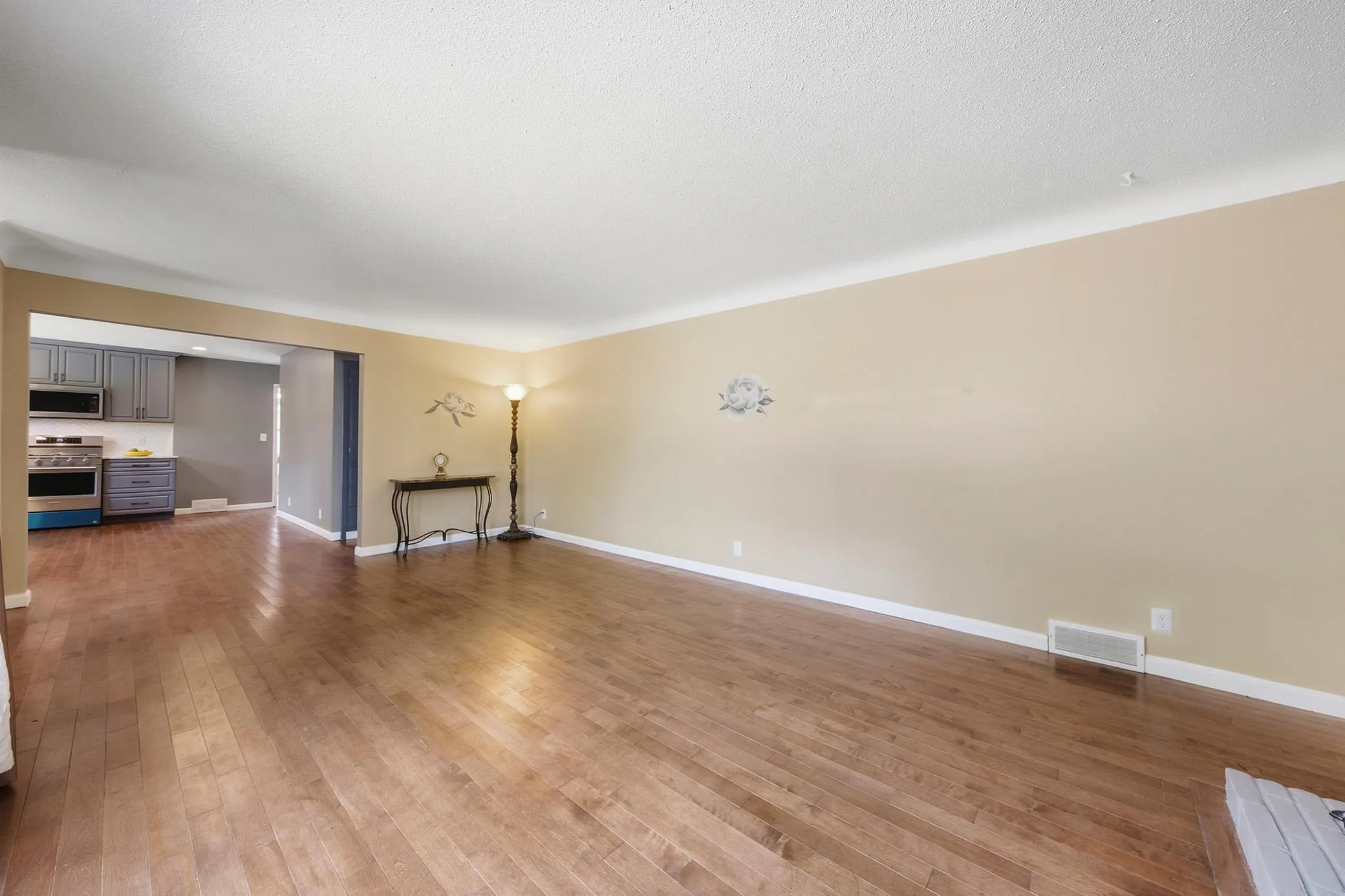 Photo 13 of 1476 Burns Avenue