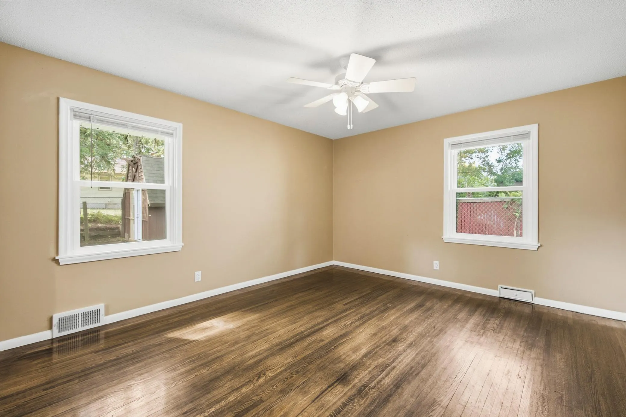 Photo 25 of 1476 Burns Avenue