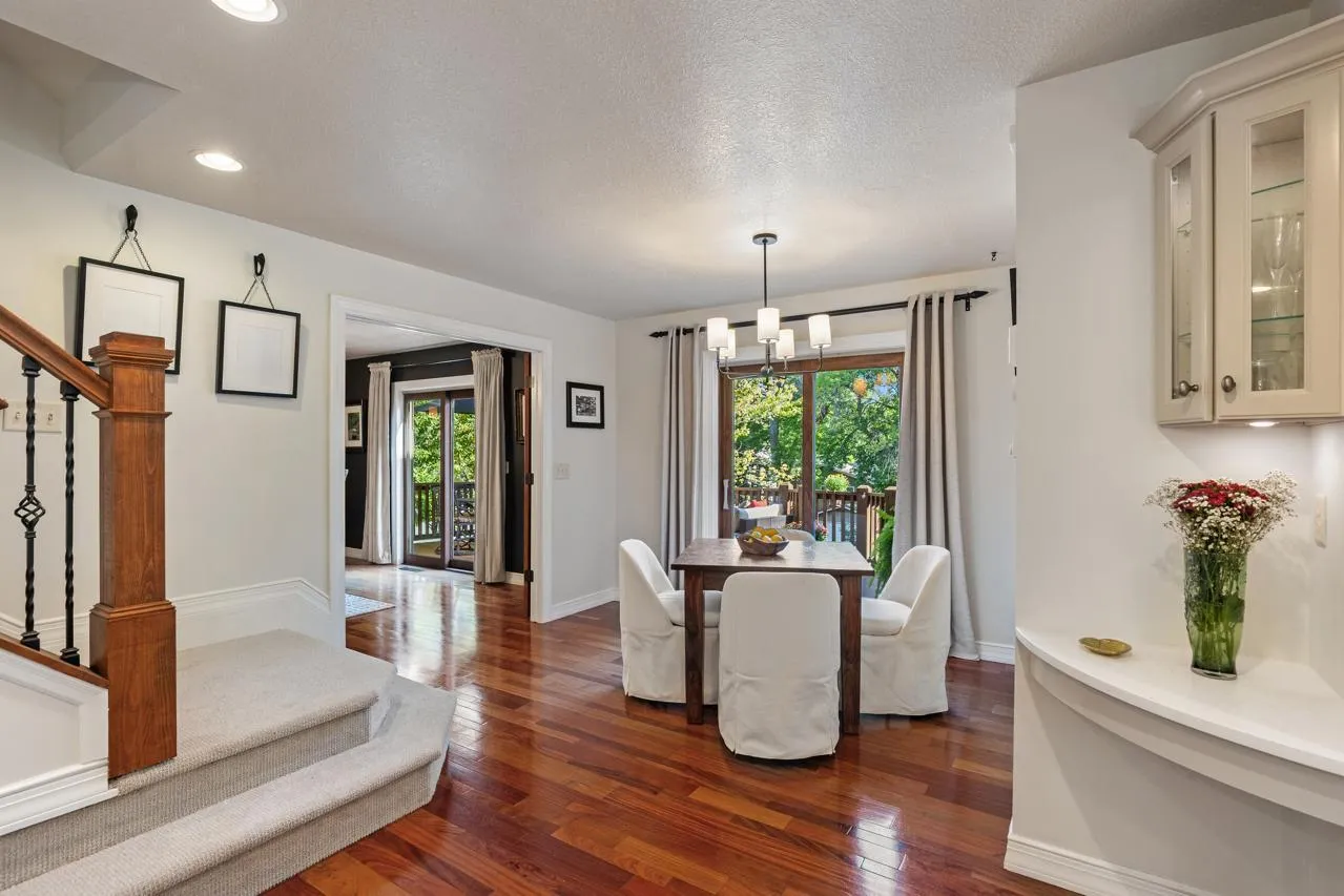 Photo 9 of 126 Courtland Street