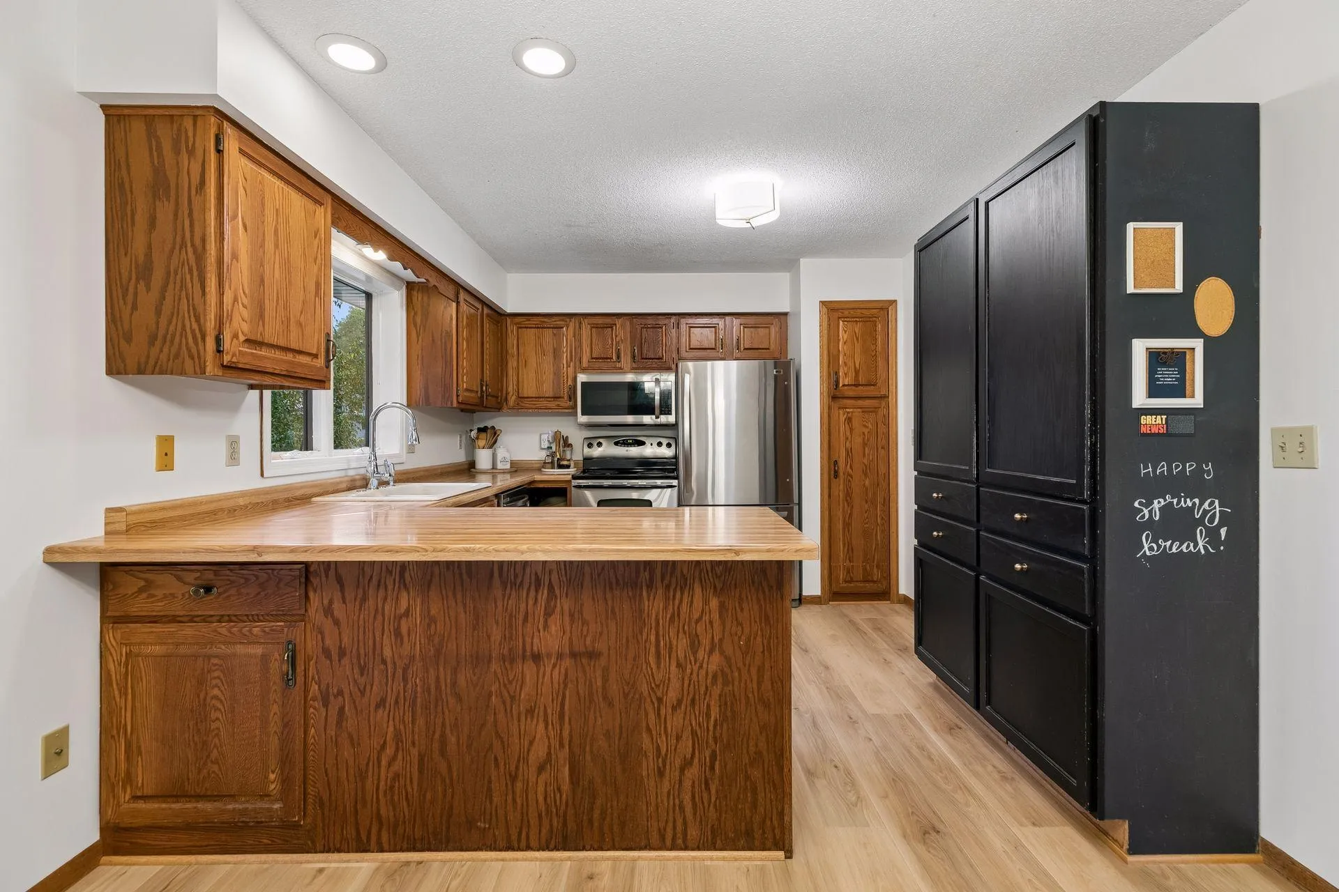 Photo 8 of 1112 Grandview Drive
