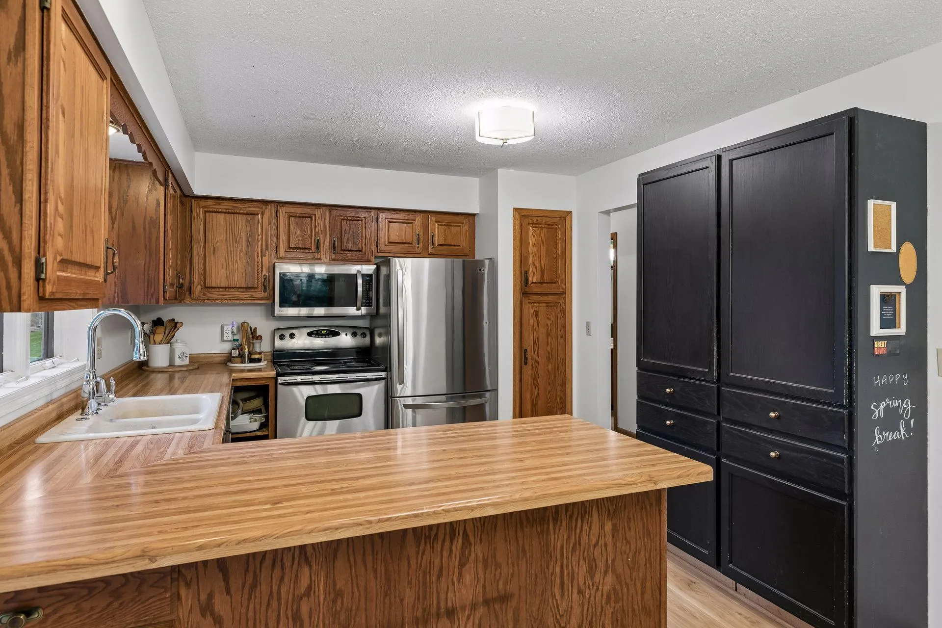 Photo 13 of 1112 Grandview Drive
