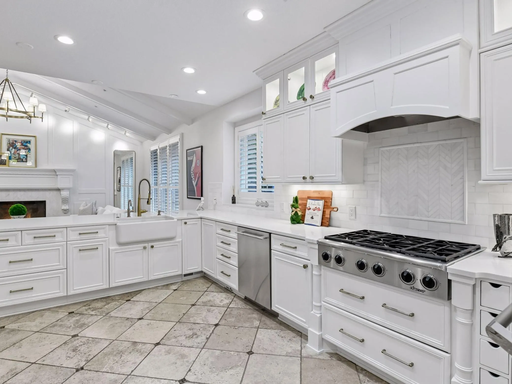 Photo 11 of 17530 Sanctuary Drive
