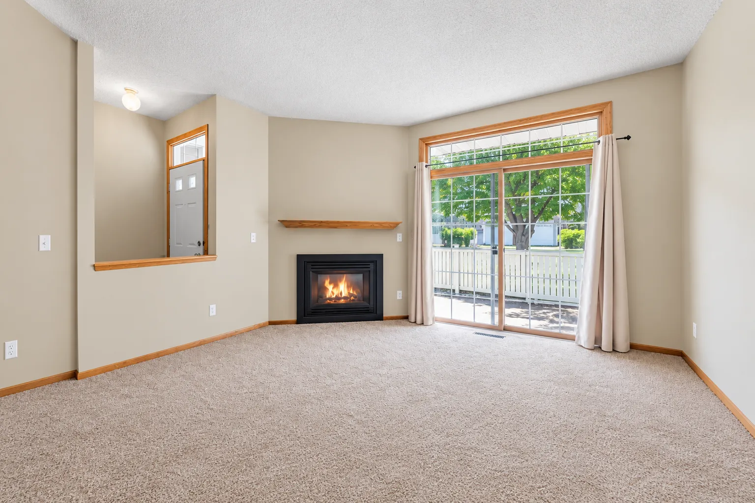 Photo 3 of 14172 Plymouth Avenue Unit 28