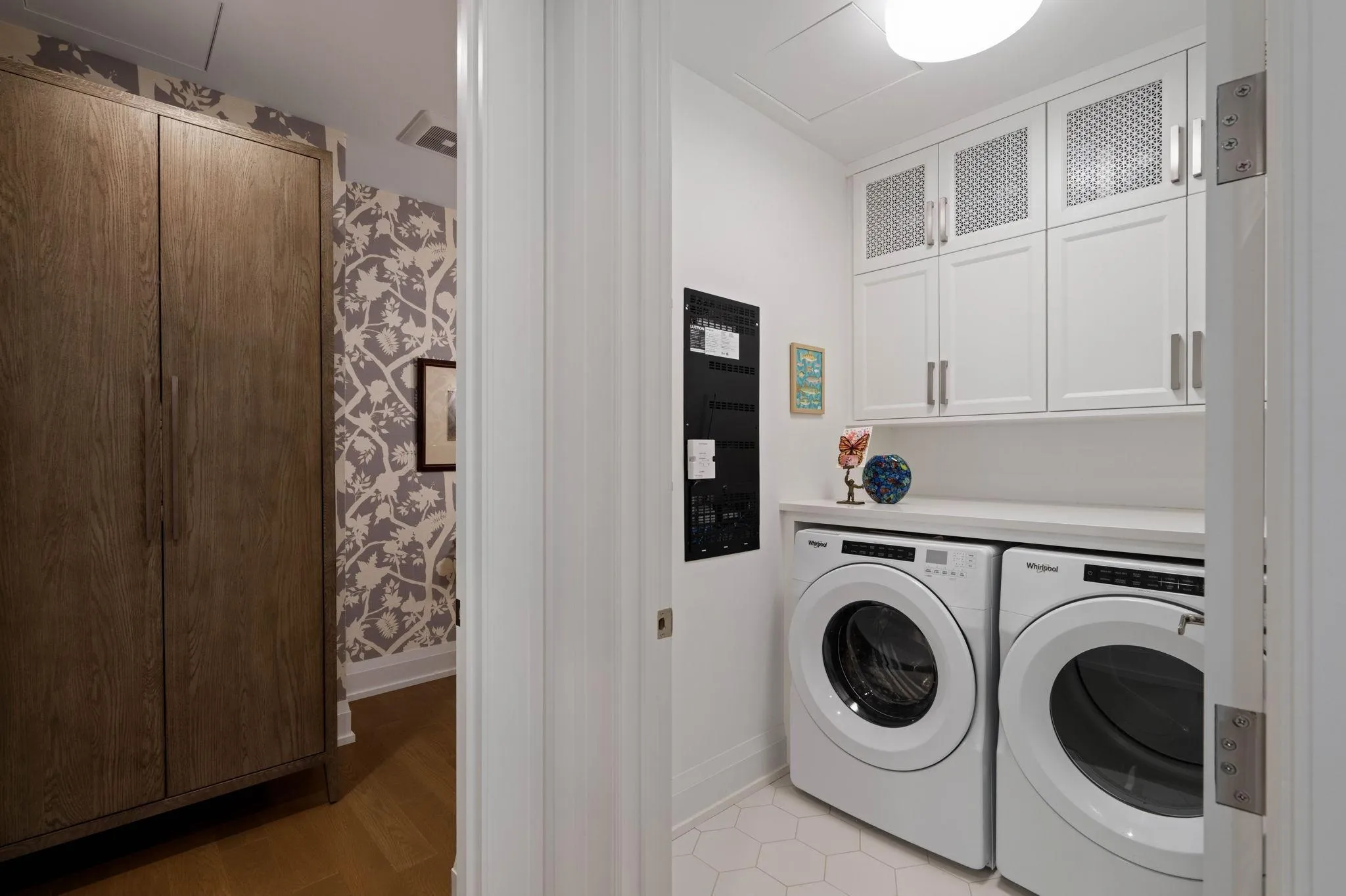 Photo 62 of 1111 W River Parkway Unit 20b