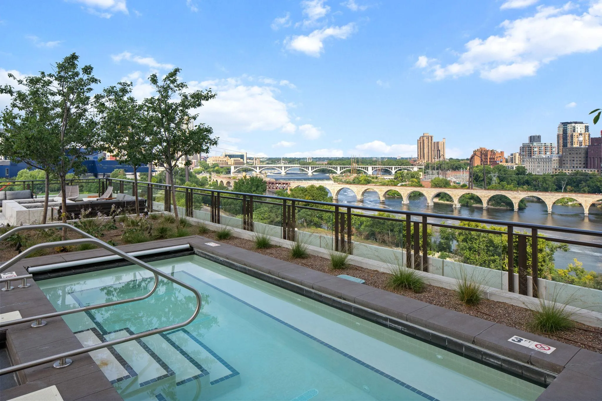 Photo 95 of 1111 W River Parkway Unit 20b