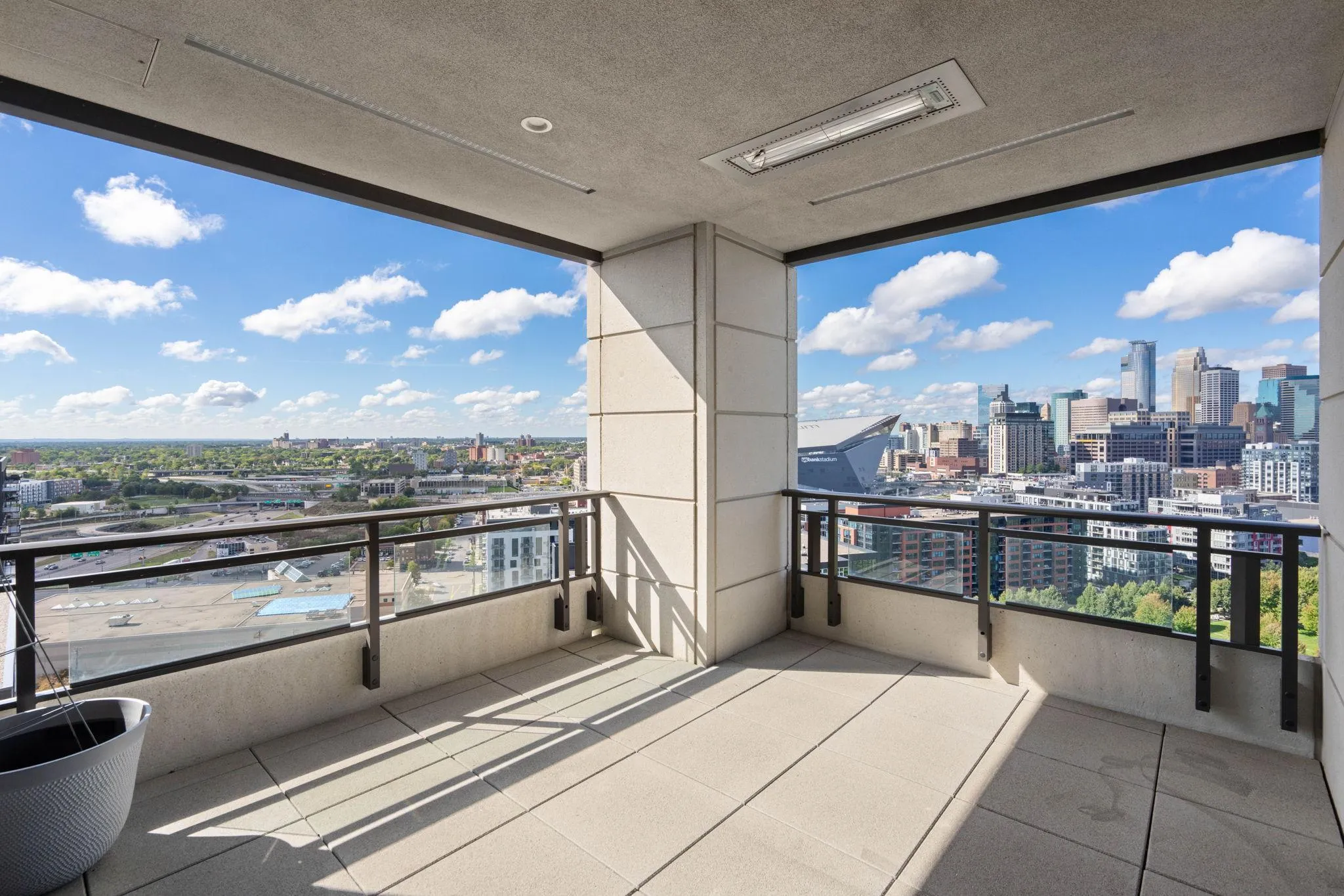 Photo 45 of 1111 W River Parkway Unit 20b