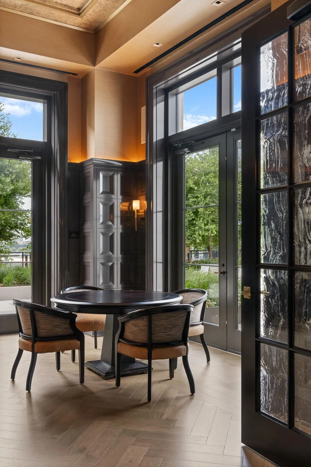 Photo 81 of 1111 W River Parkway Unit 20b