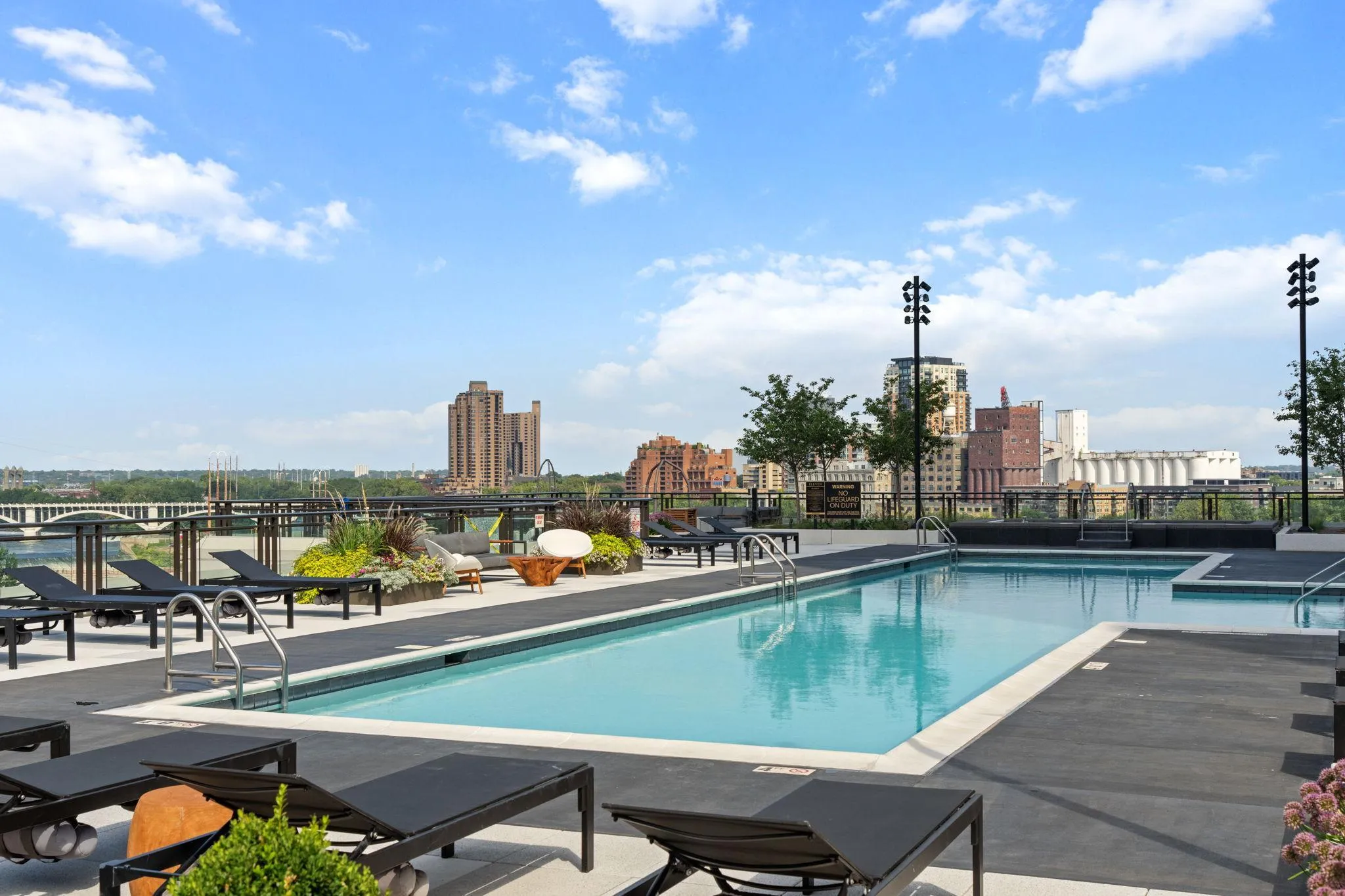 Photo 92 of 1111 W River Parkway Unit 20b