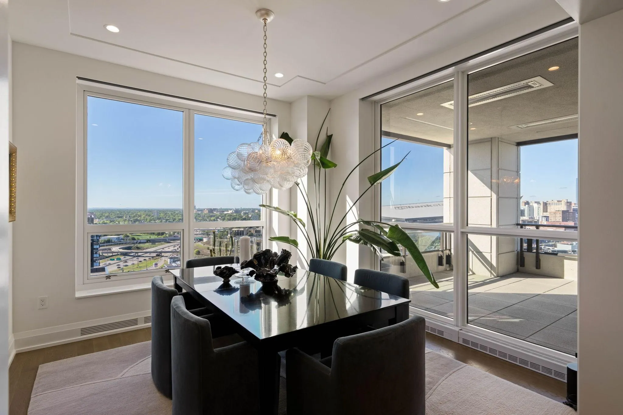 Photo 41 of 1111 W River Parkway Unit 20b
