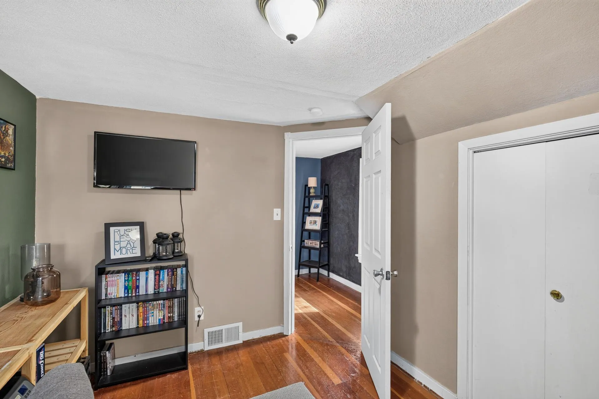 Photo 16 of 810 Summit Avenue
