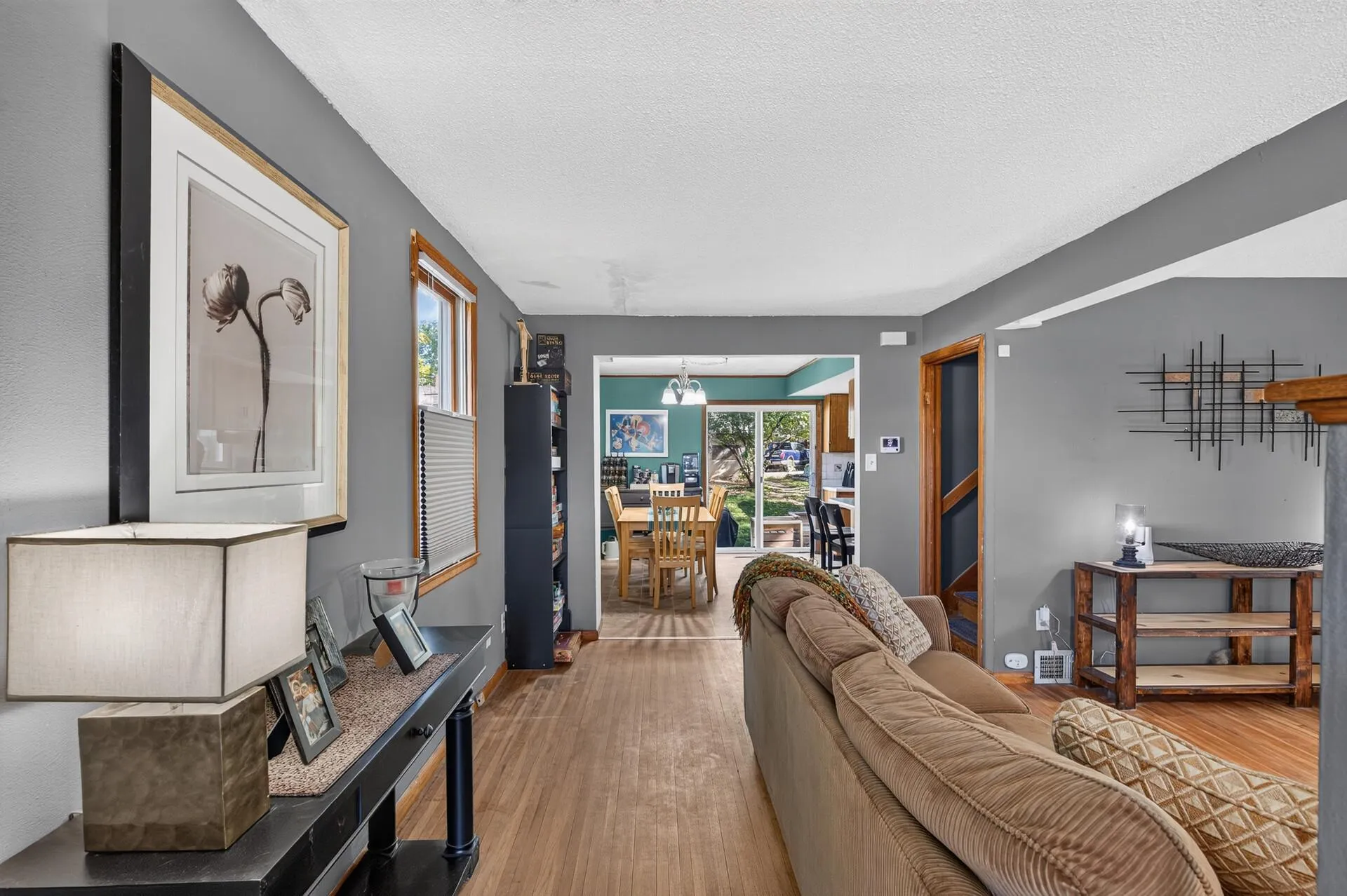 Photo 3 of 810 Summit Avenue