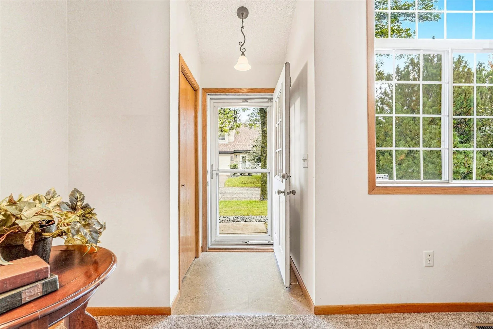 Photo 4 of 4068 Wilshire Circle Unit 43