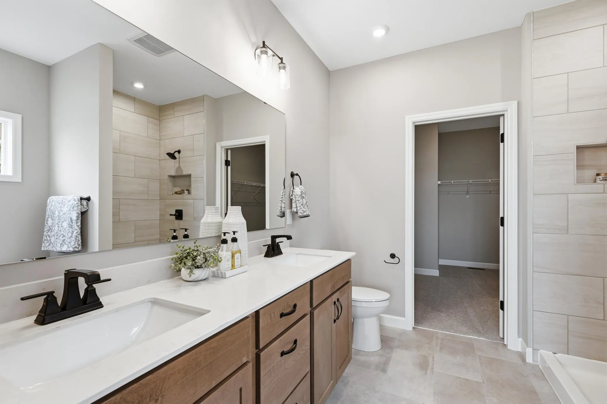Photo 19 of 4617 89th Ne Street