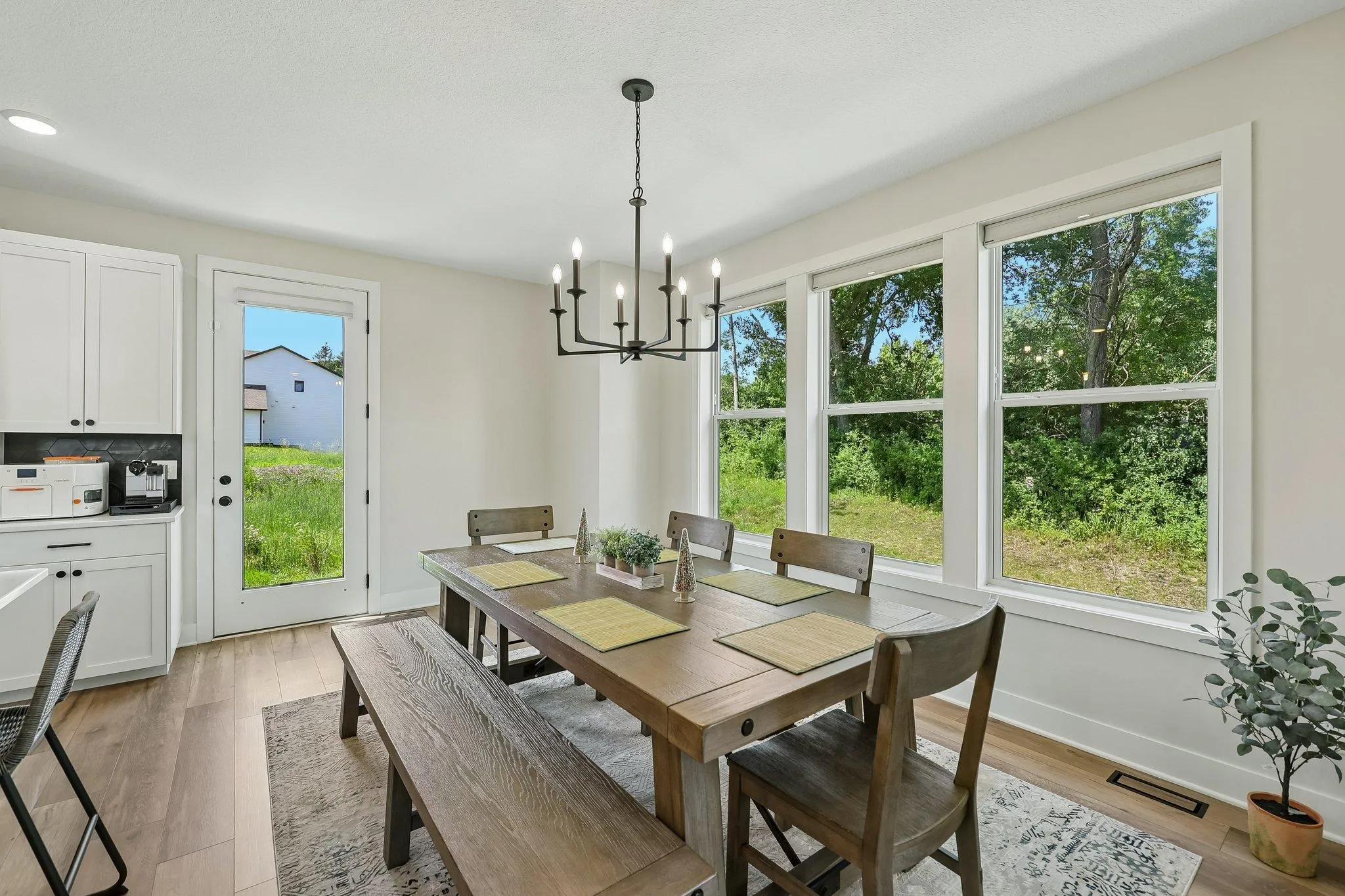 Photo 10 of 399 Tessier Court