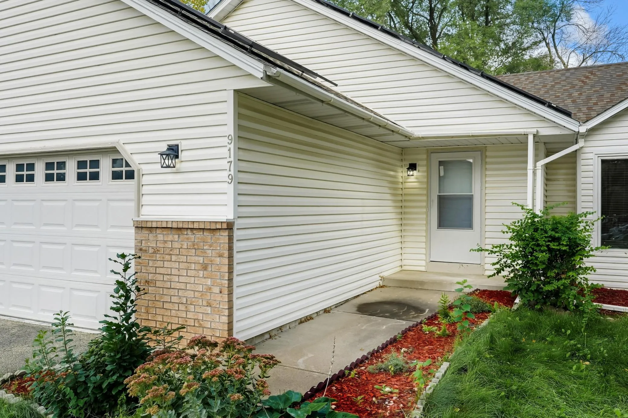 Photo 4 of 9179 Janero S Avenue