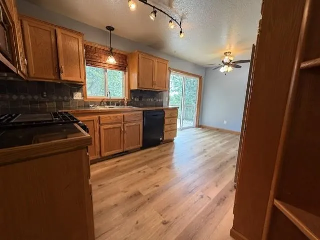 Photo 8 of 25381 167th Nw Street