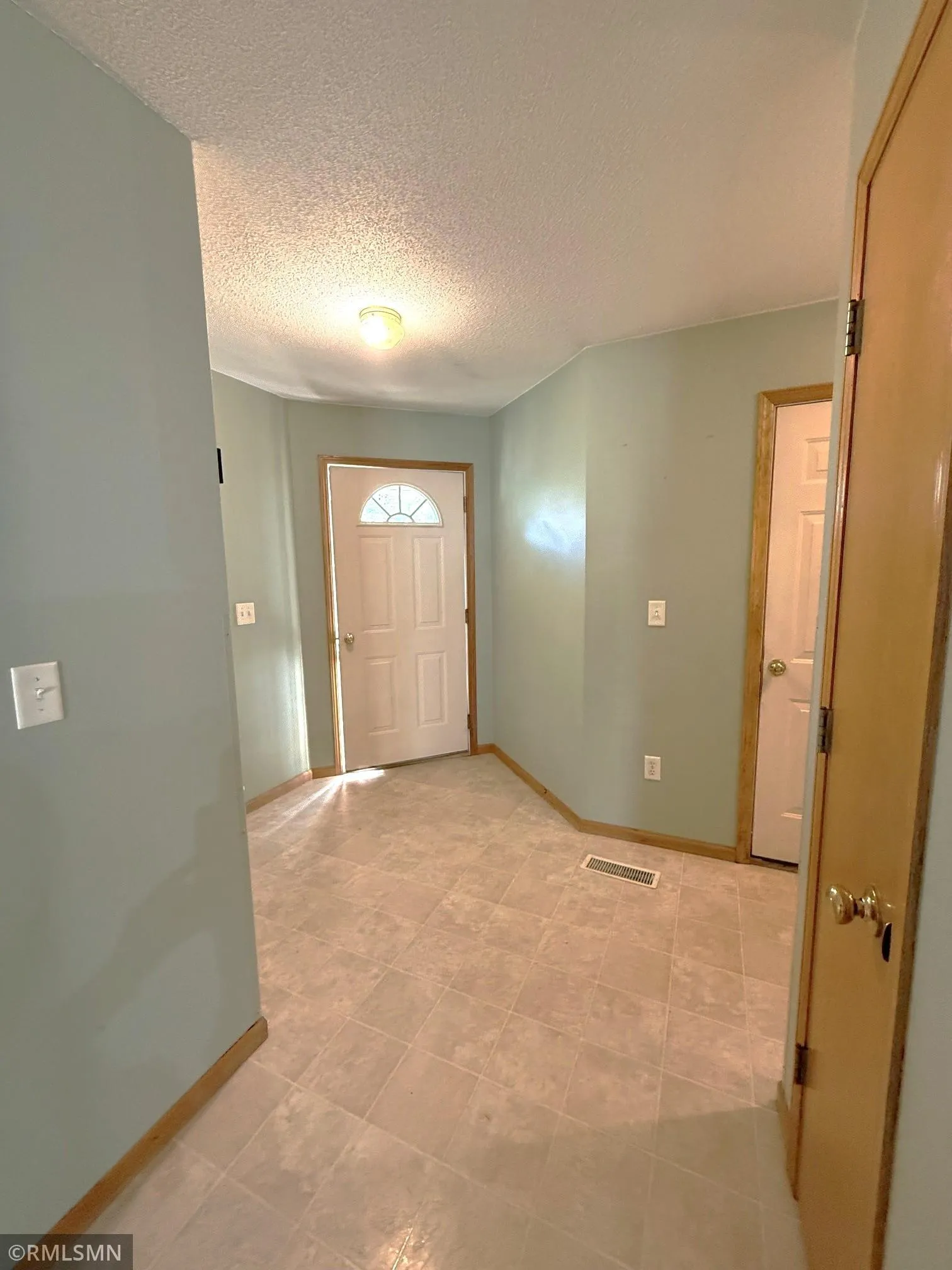 Photo 36 of 610 Meadows Drive