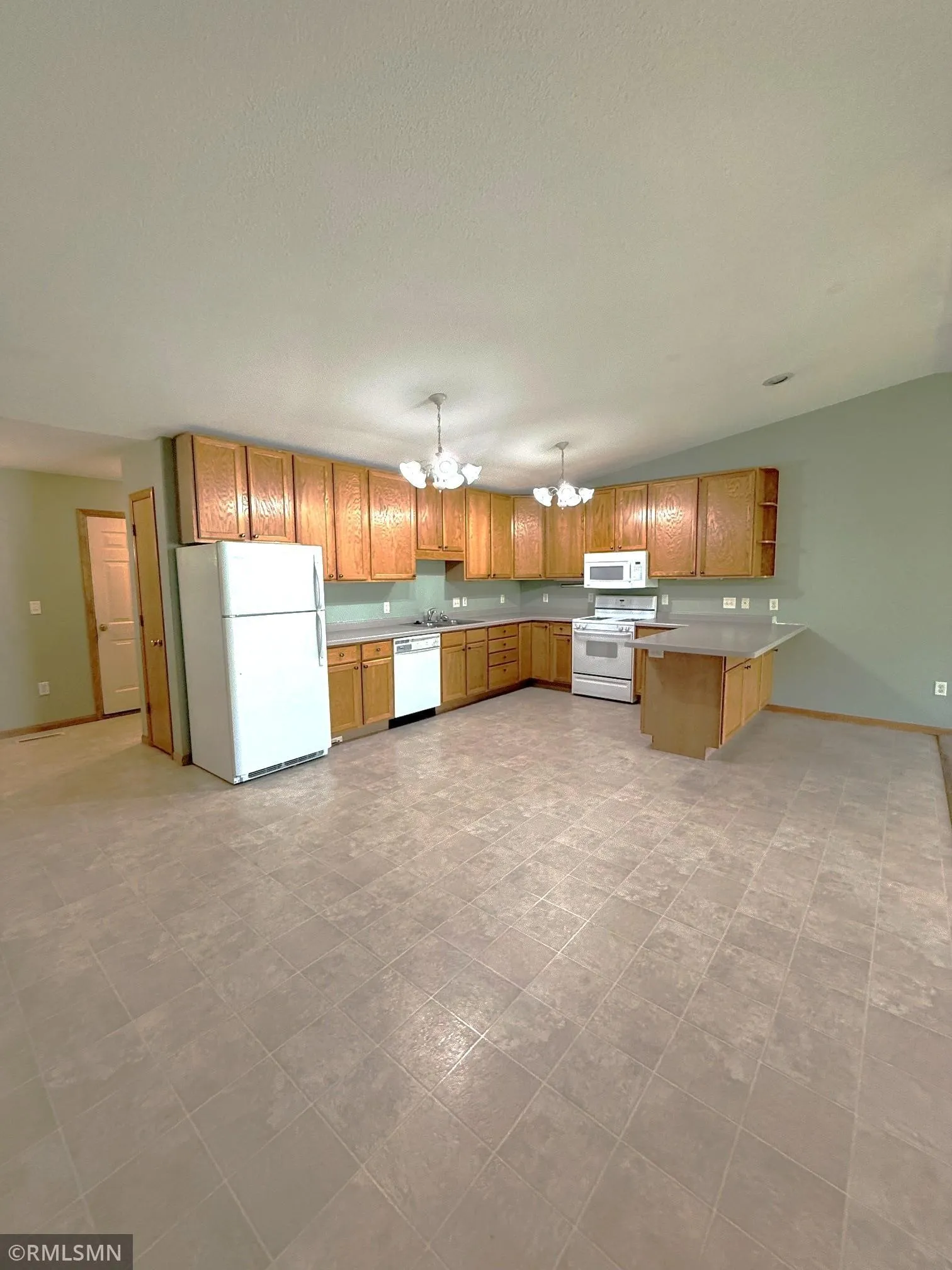 Photo 18 of 610 Meadows Drive