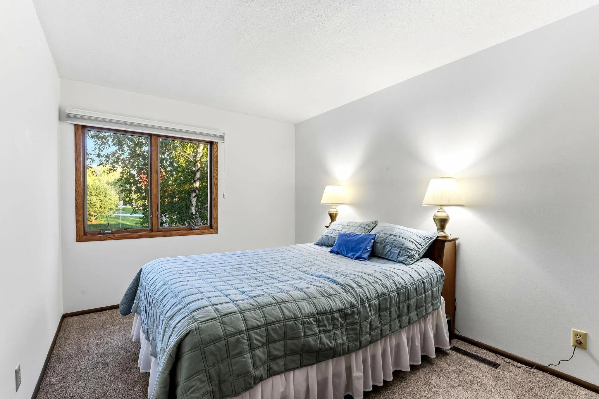 Photo 13 of 10640 Yukon S Road