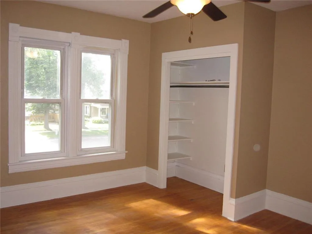 Photo 12 of 230 N Arch Avenue