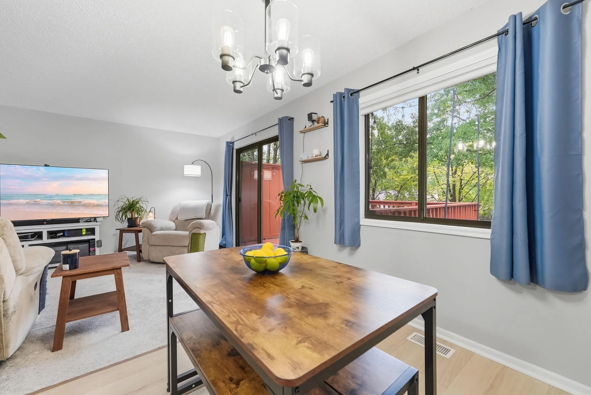 Photo 6 of 1646 City View Drive Unit 19