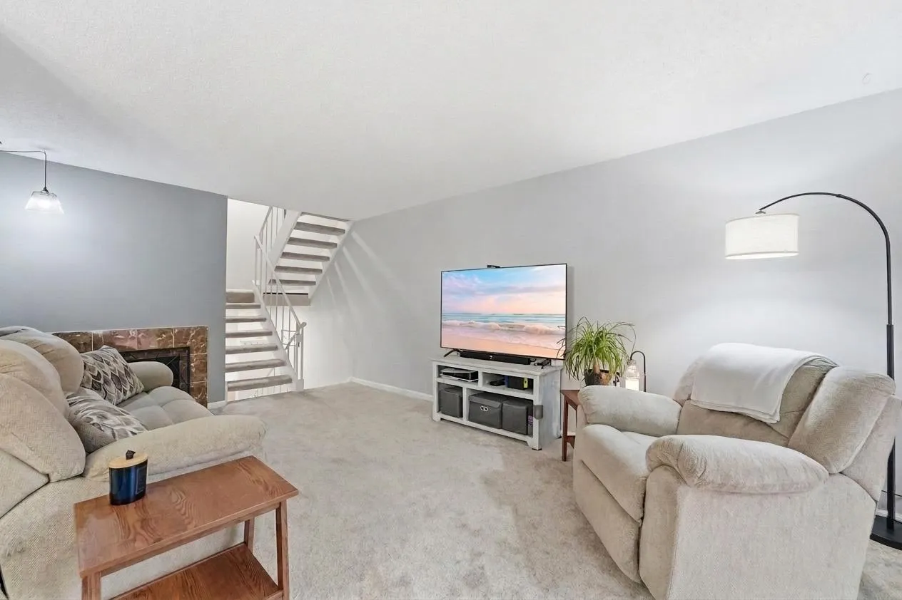 Photo 8 of 1646 City View Drive Unit 19