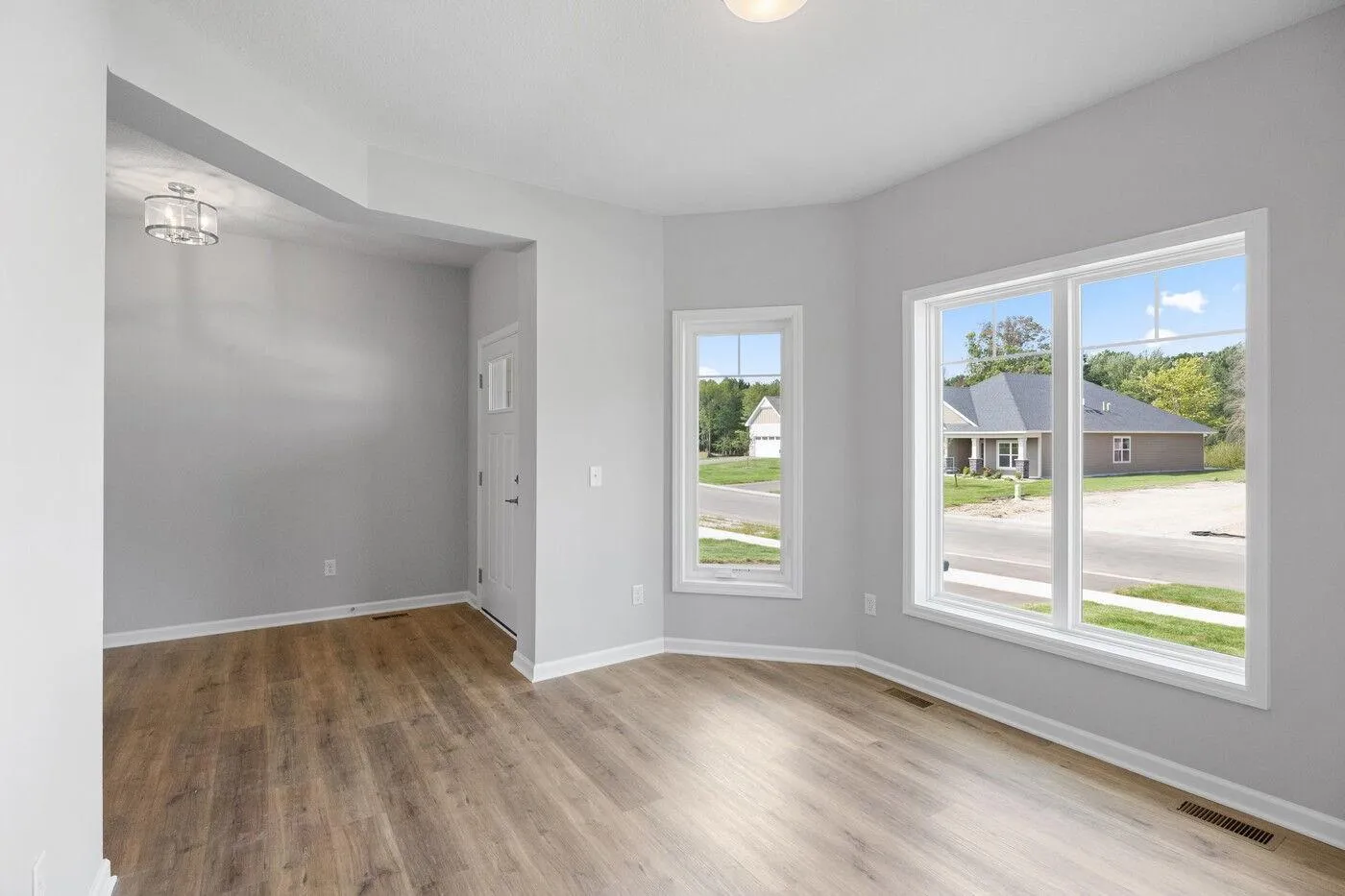 Photo 5 of 8204 Haywood Drive