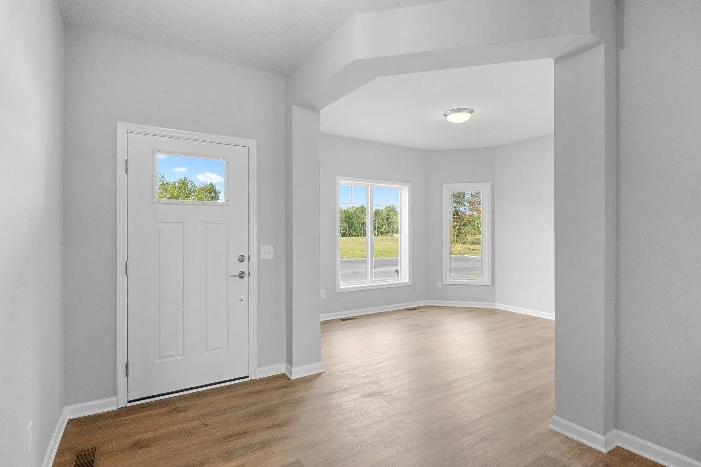 Photo 4 of 8204 Haywood Drive