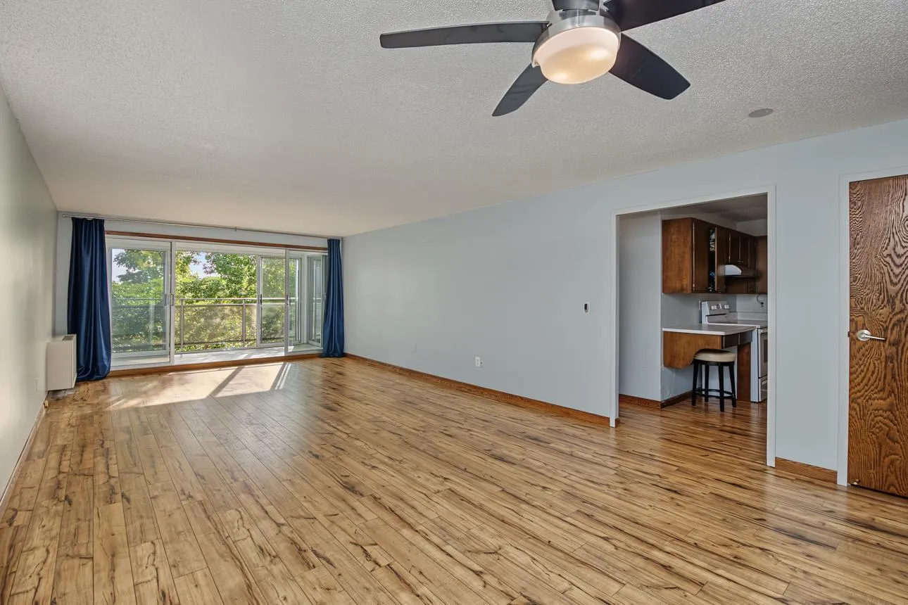 Photo 2 of 6450 York S Avenue Unit 516