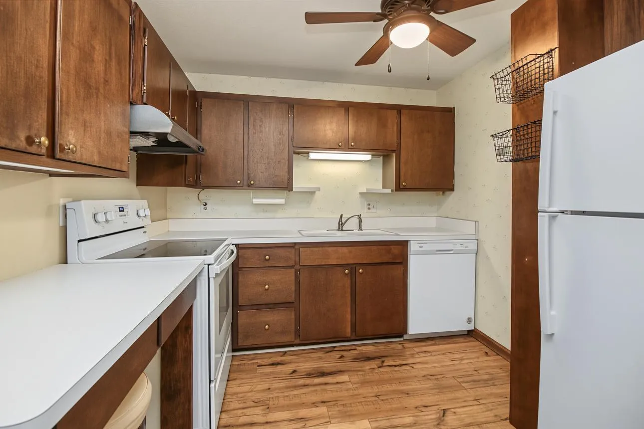 Photo 11 of 6450 York S Avenue Unit 516