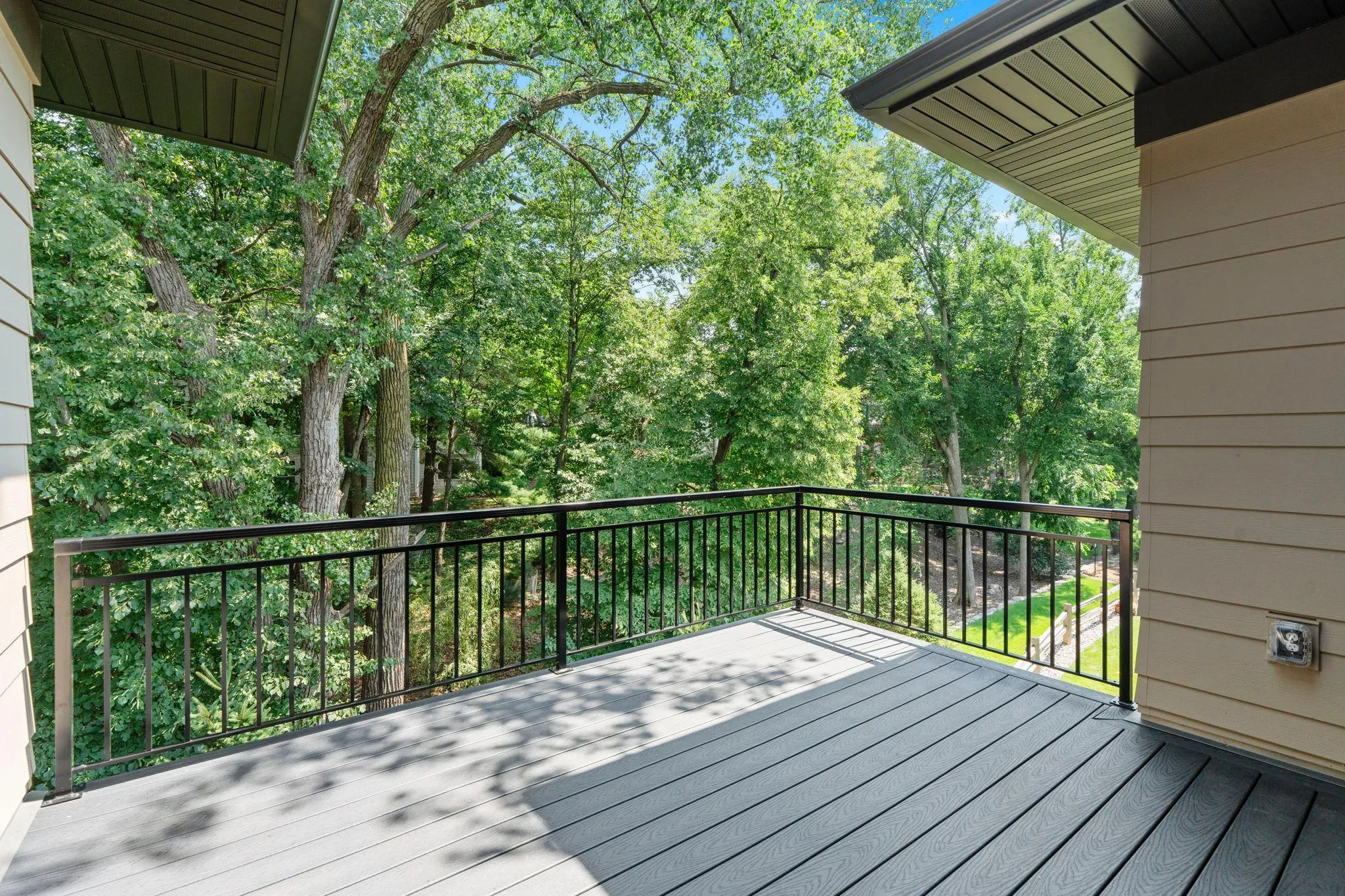 Photo 16 of 7061 Highland Court