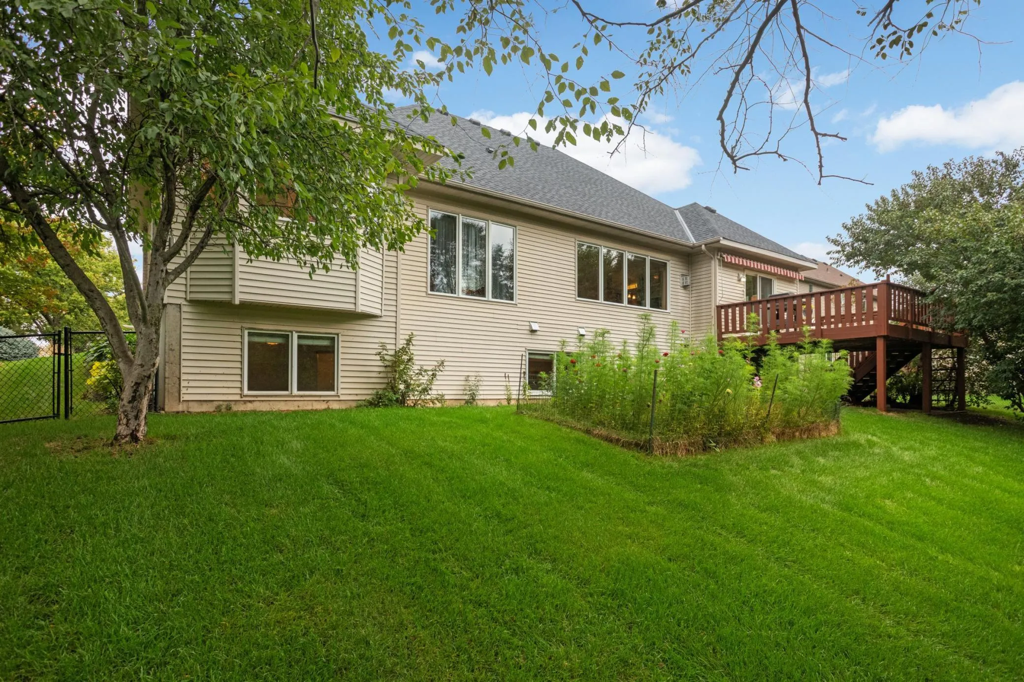 Photo 40 of 1443 Riverbluff Drive