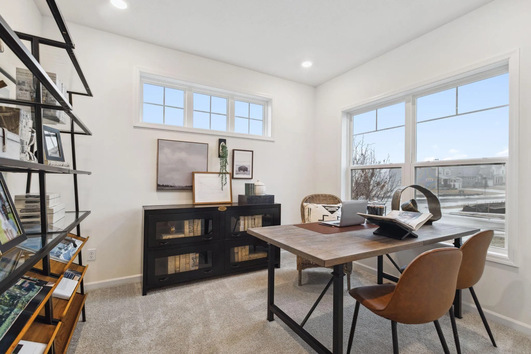 Photo 5 of 1007 Oakwood Lane