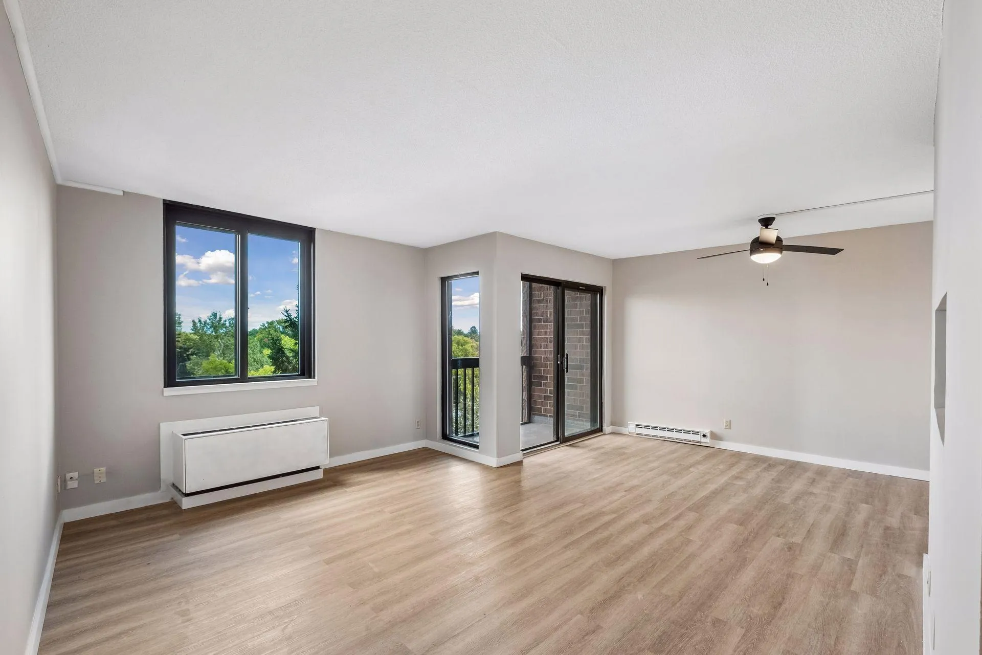 Photo 10 of 1181 Edgcumbe Road Unit 514