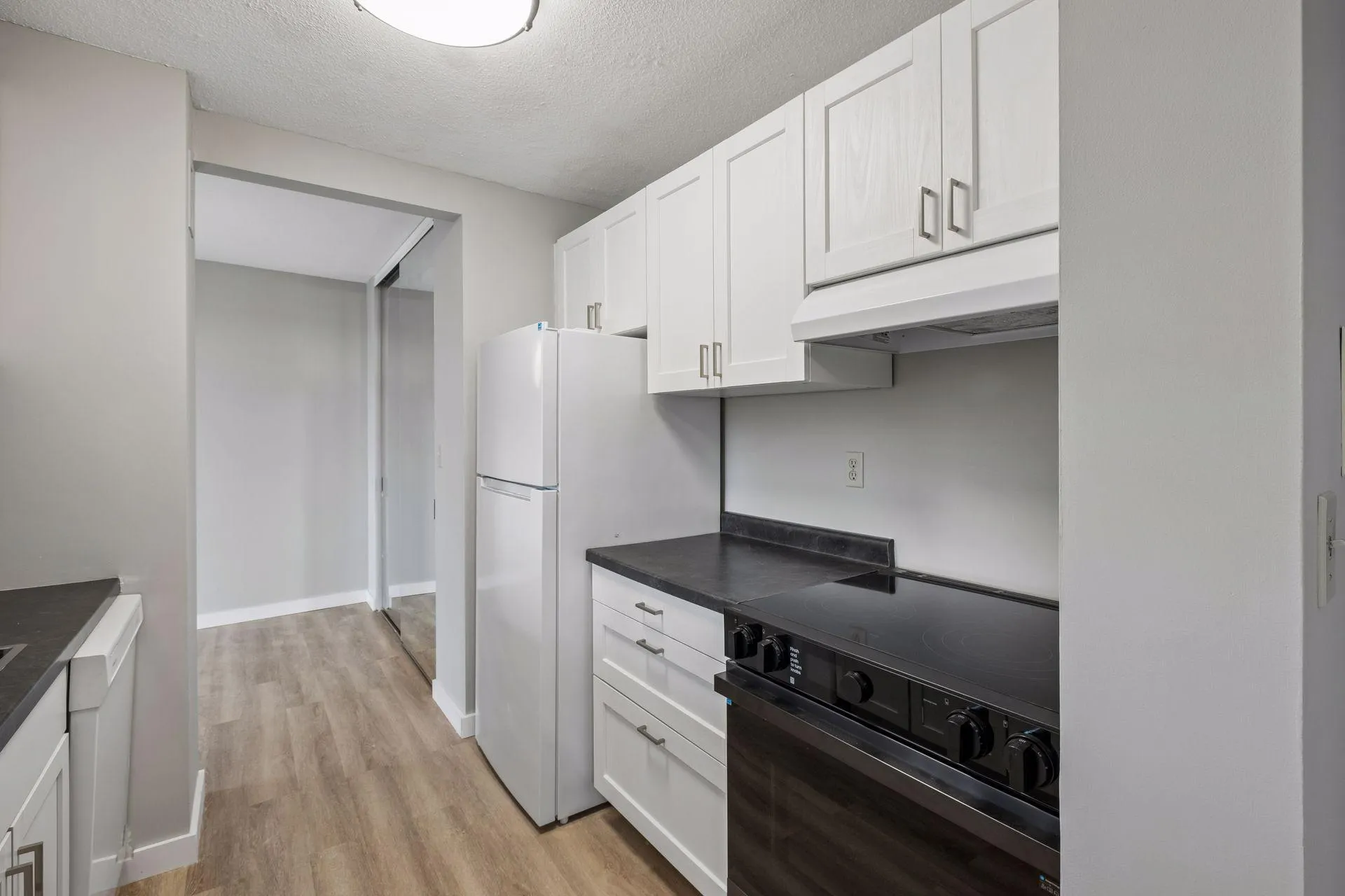 Photo 9 of 1181 Edgcumbe Road Unit 514