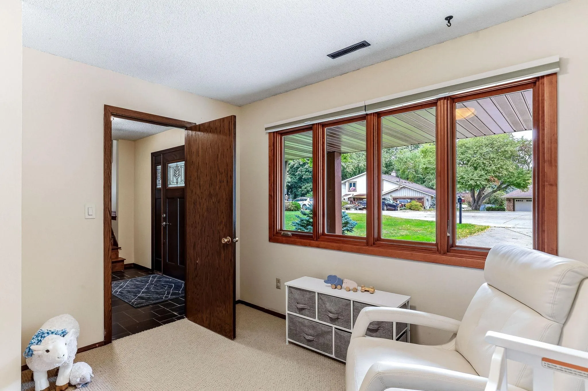 Photo 9 of 2162 Lakebrook Drive