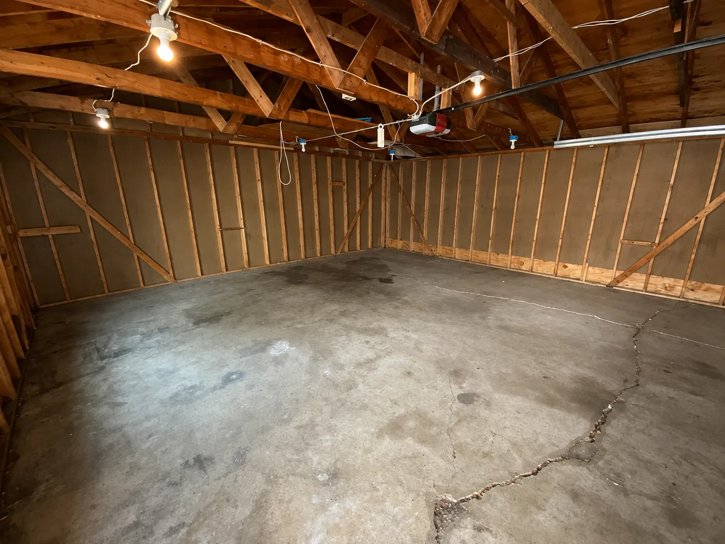 Photo 12 of 812 Pedersen Street