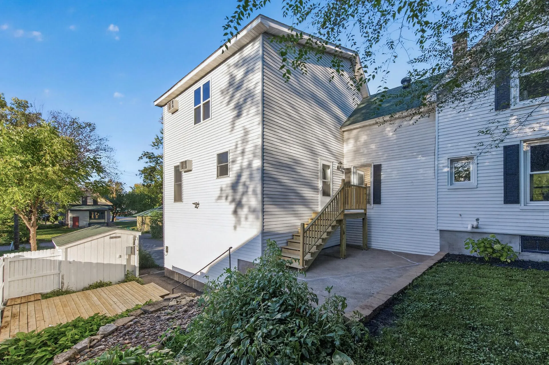 Photo 36 of 627 Locust Street