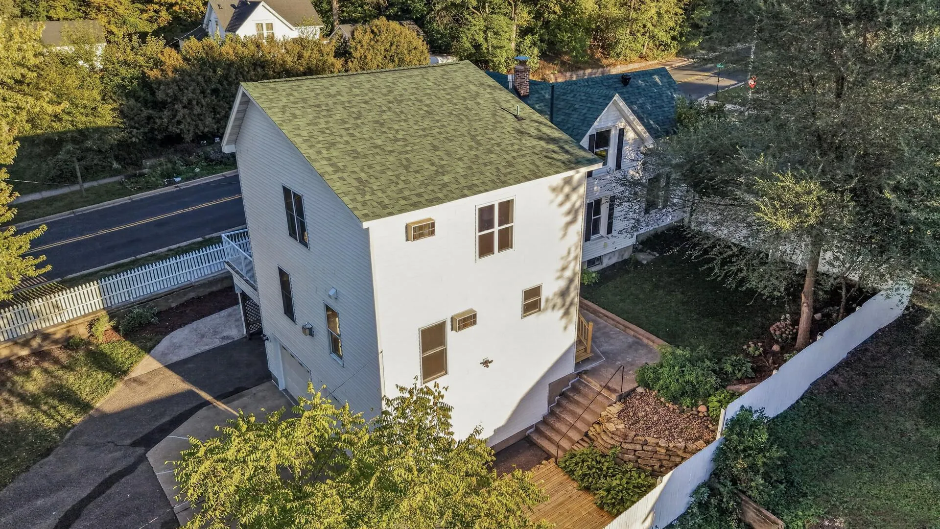 Photo 40 of 627 Locust Street