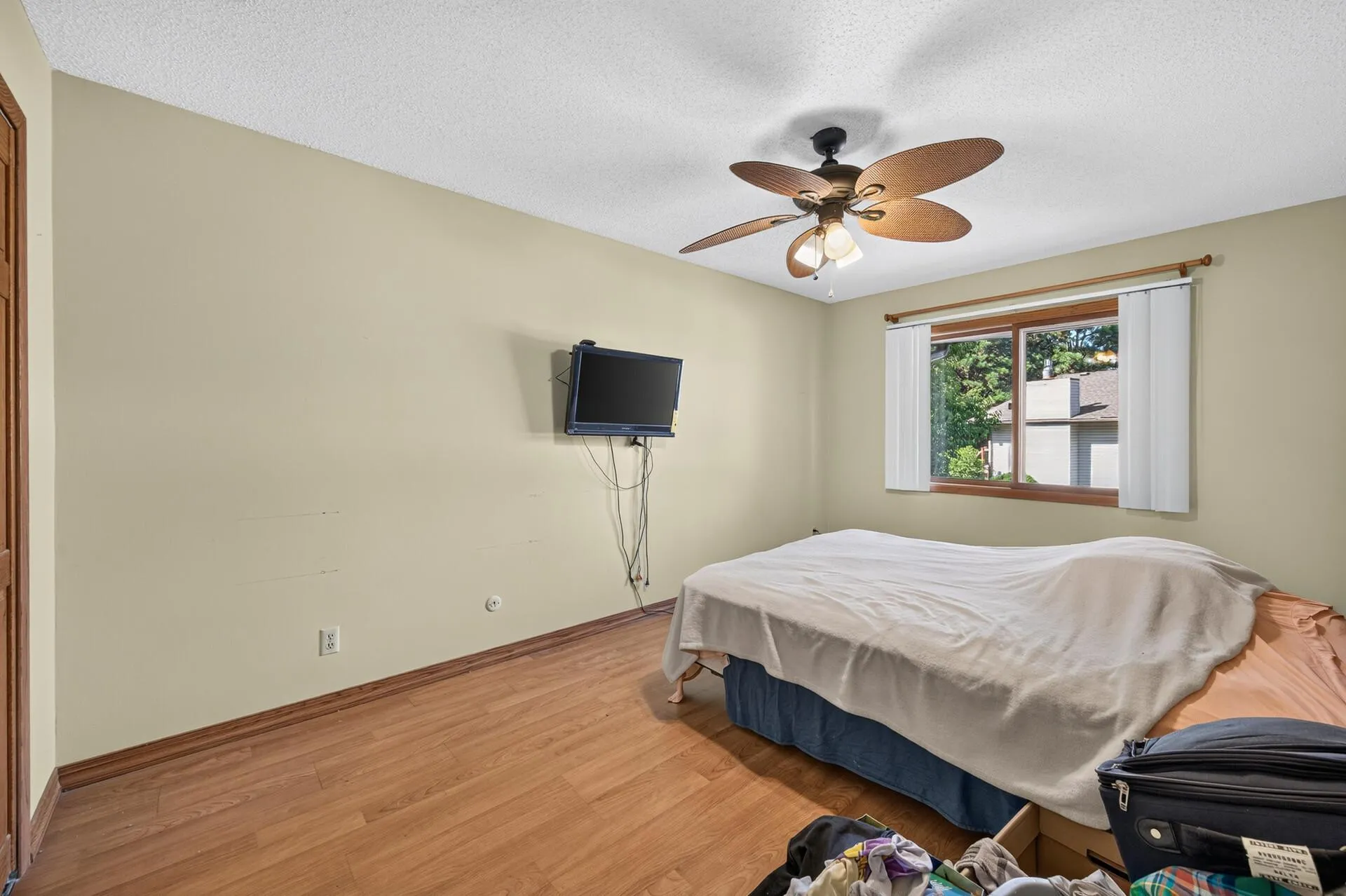 Photo 10 of 4513 Churchill Street