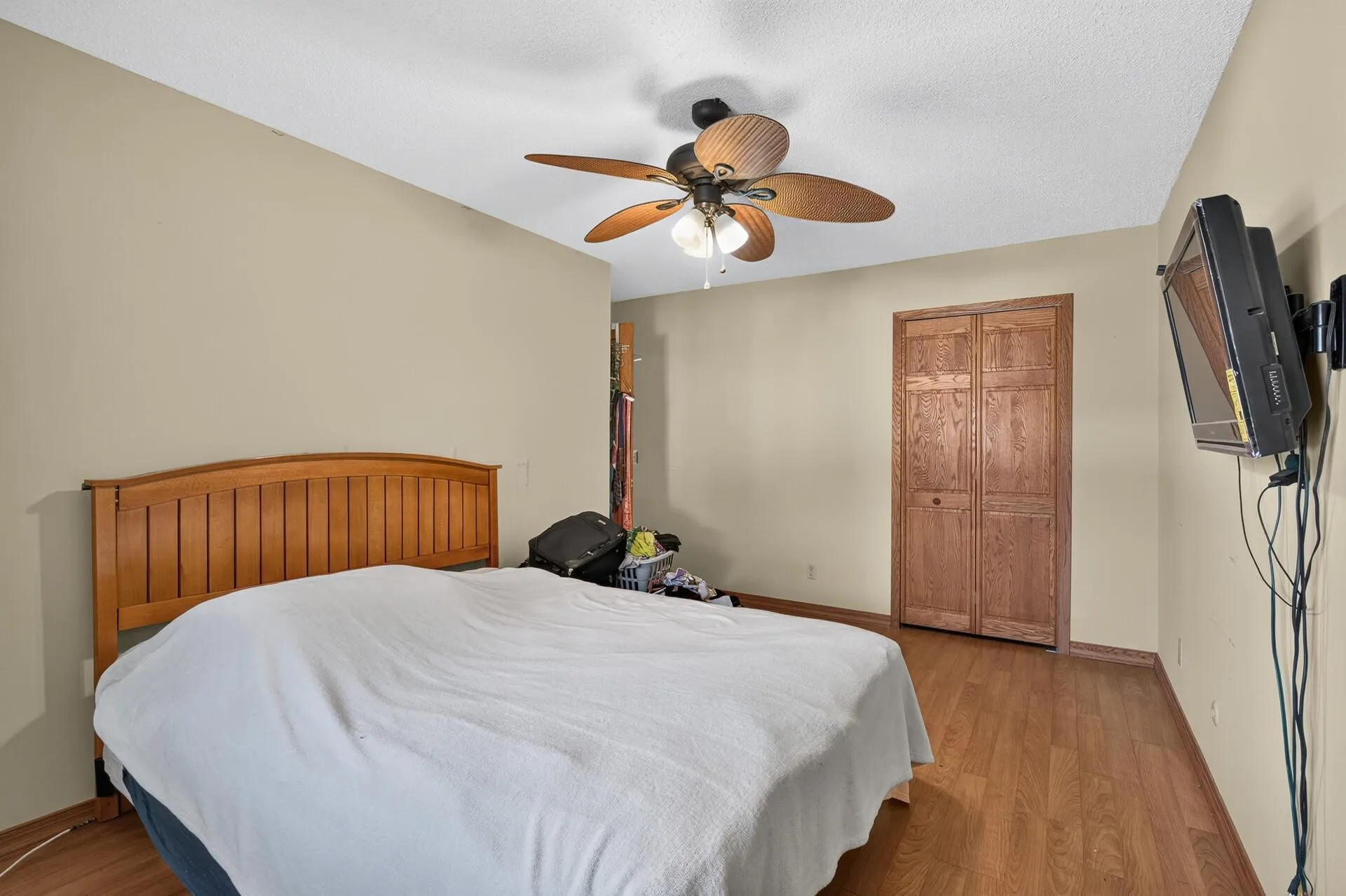Photo 11 of 4513 Churchill Street