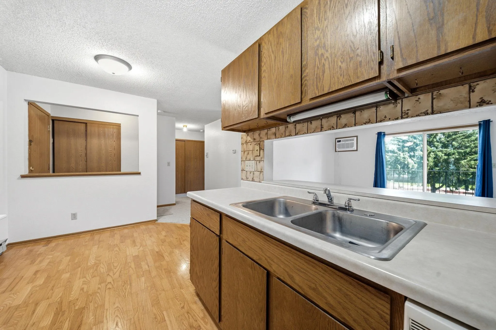 Photo 7 of 14182 Pennock Avenue Unit 309