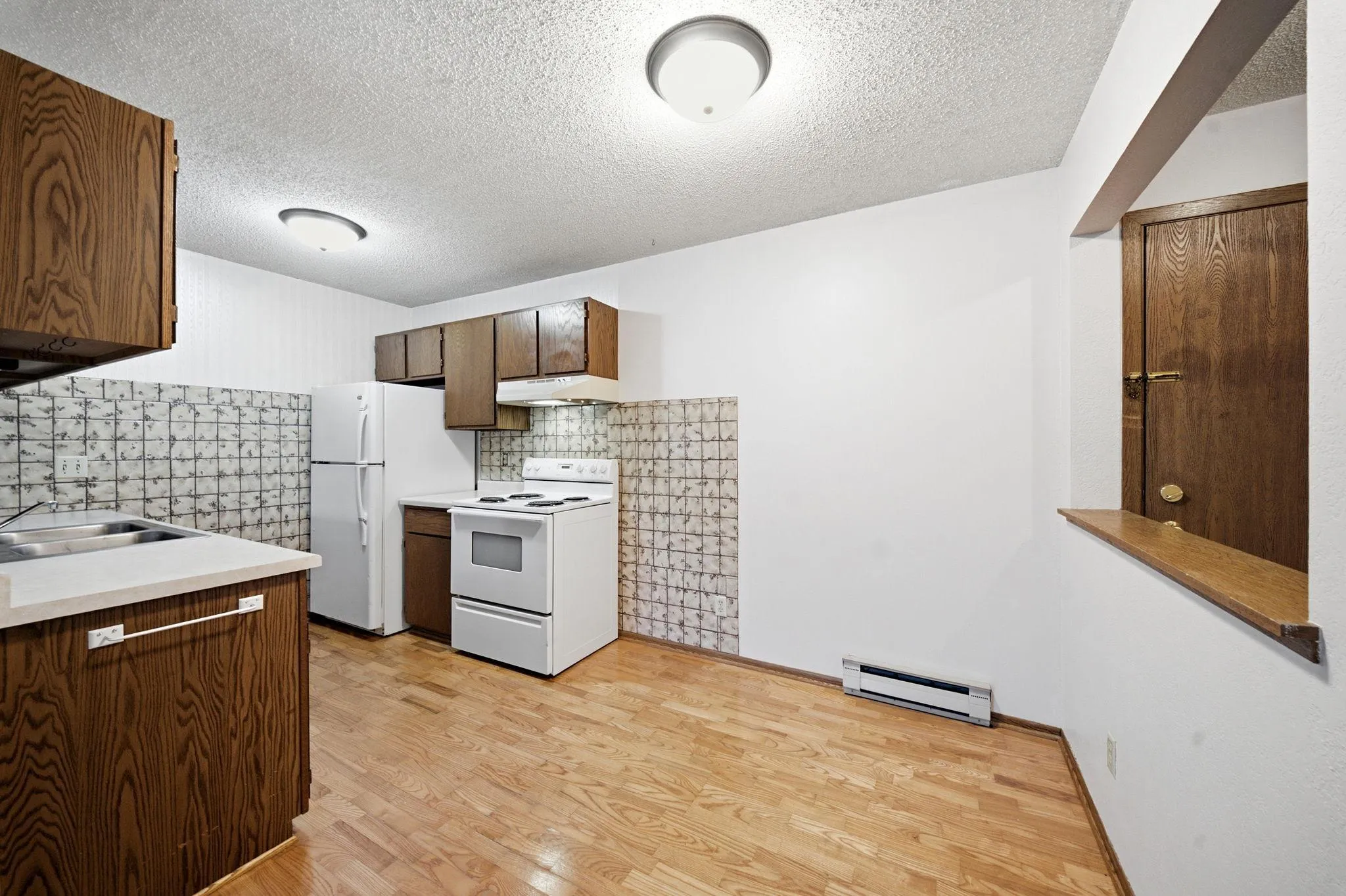 Photo 6 of 14182 Pennock Avenue Unit 309