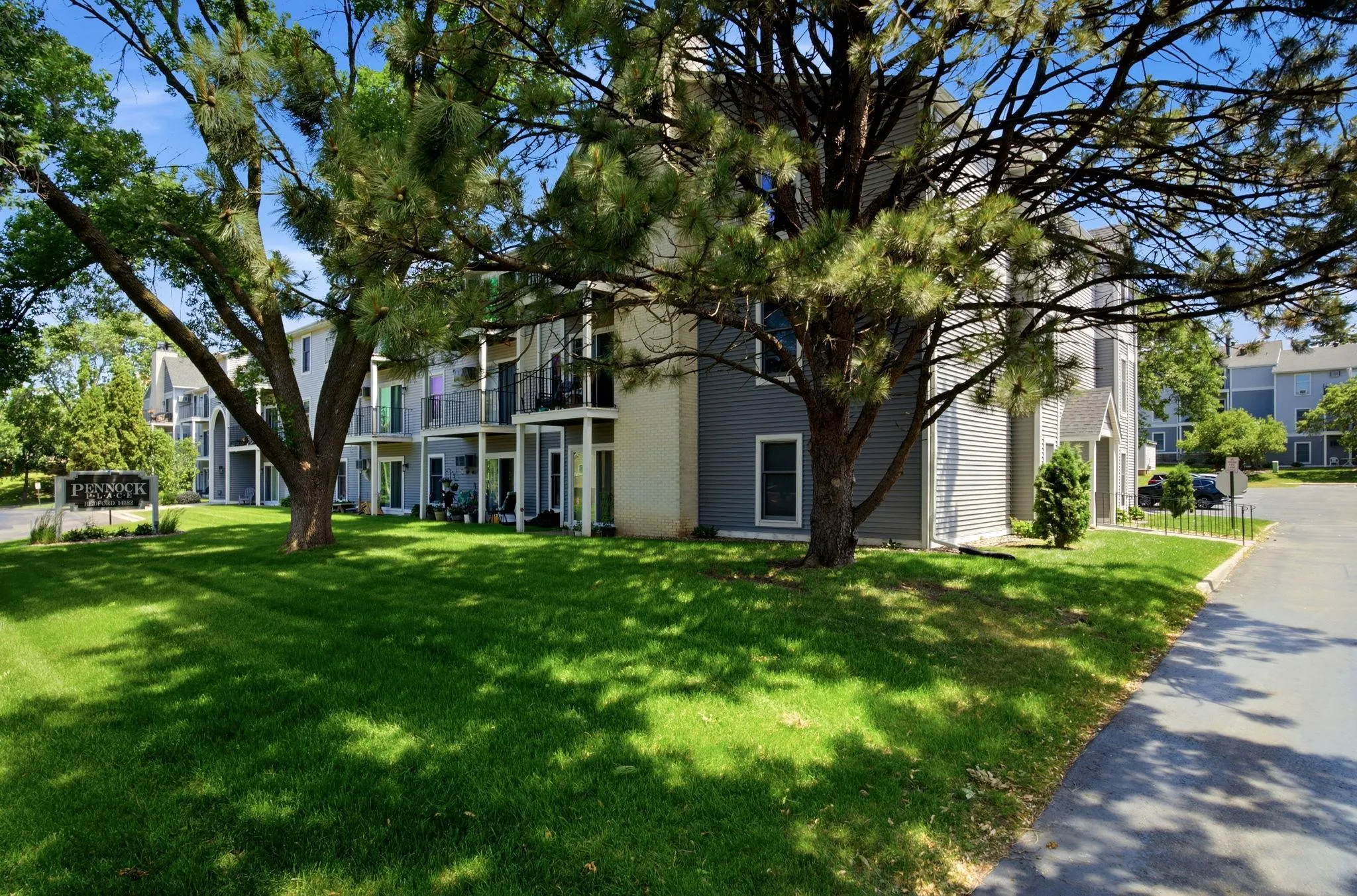 Photo 17 of 14182 Pennock Avenue Unit 309