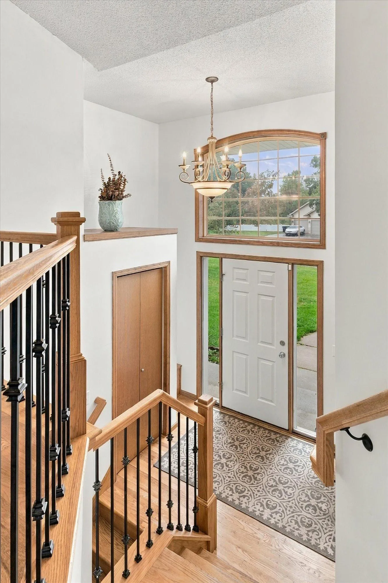 Photo 5 of 15740 Yellow Pine Nw Street