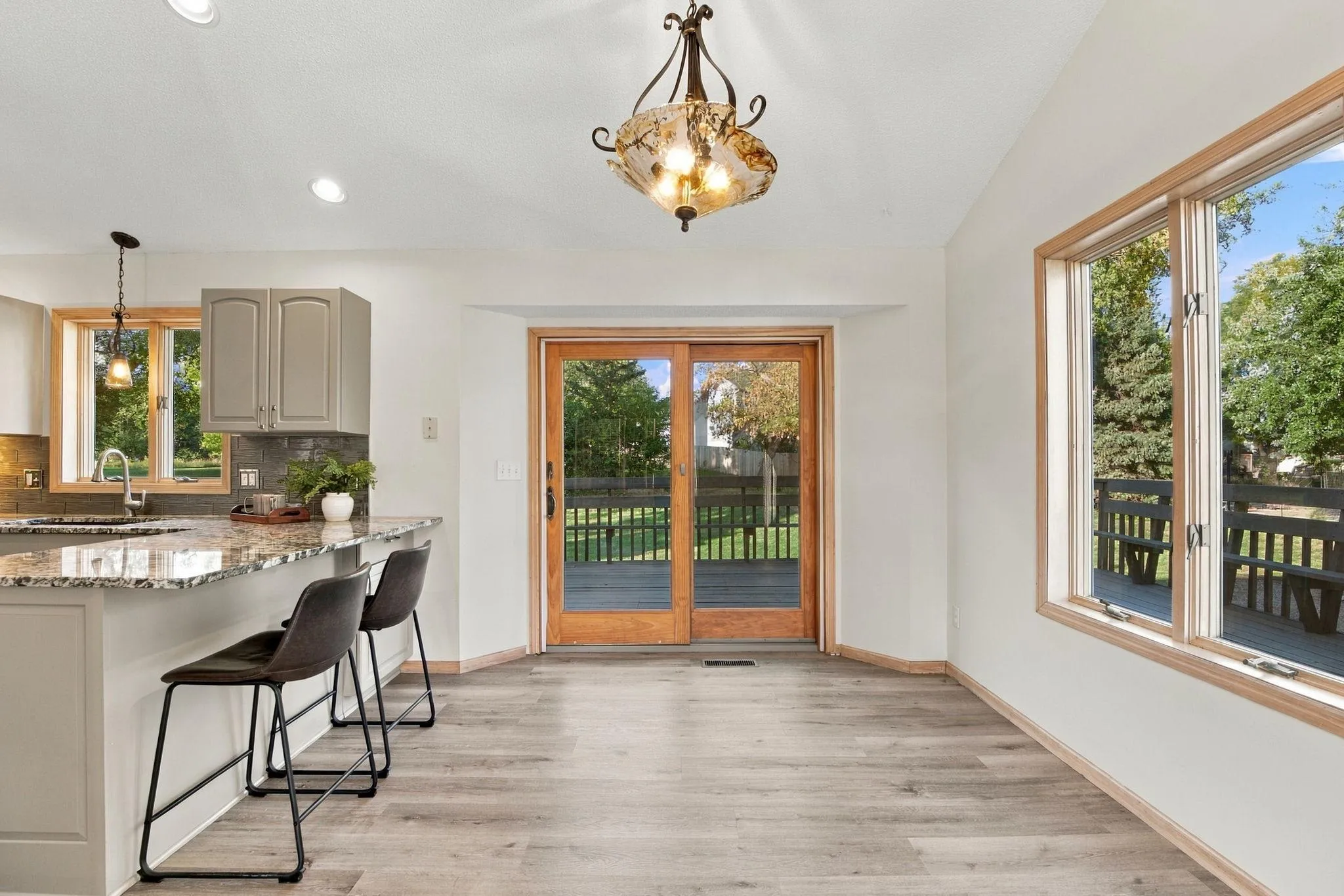 Photo 9 of 2330 Oak Glen Court