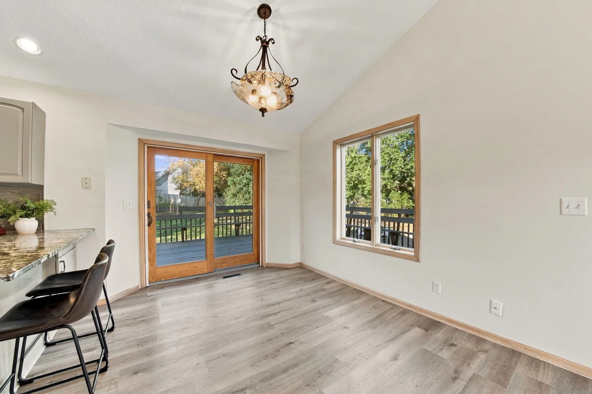 Photo 14 of 2330 Oak Glen Court